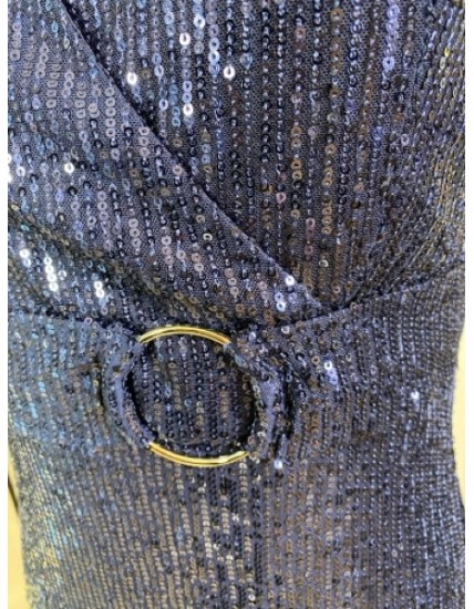 Description produit – Robe bleu marine à sequins élégante