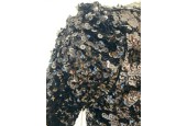 Veste courte en sequins noirs – Élégance & éclat pour vos tenues de soirée Veste courte en sequins noirs – Élégance & éclat pour vos tenues de soirée