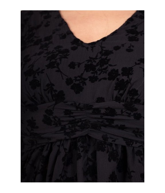 Robe imprimée fleurs en velours – Élégance et féminité intemporelle