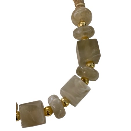 Collier resine beige
