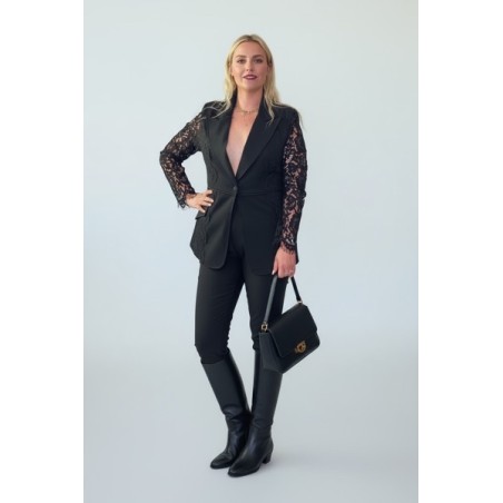 Veste noire femme élégante avec manches en dentelle