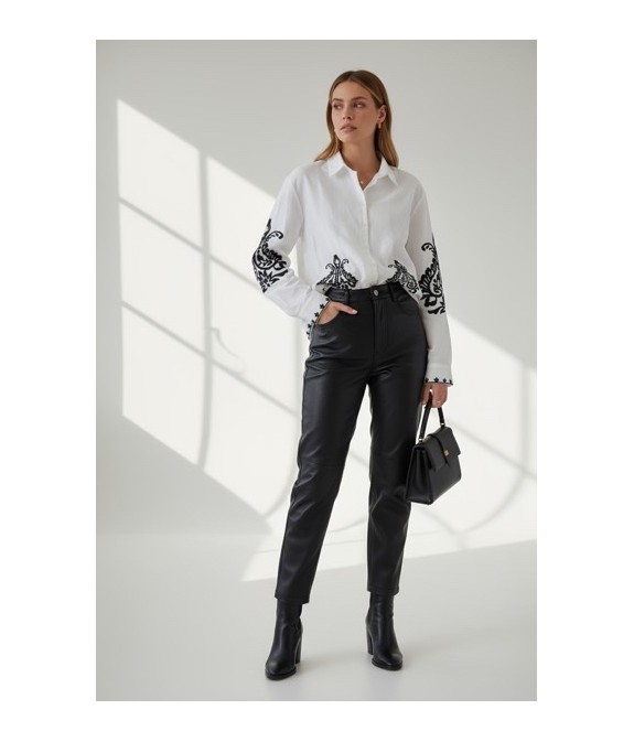 Blouse blanche brodée en coton  bohème chic femme