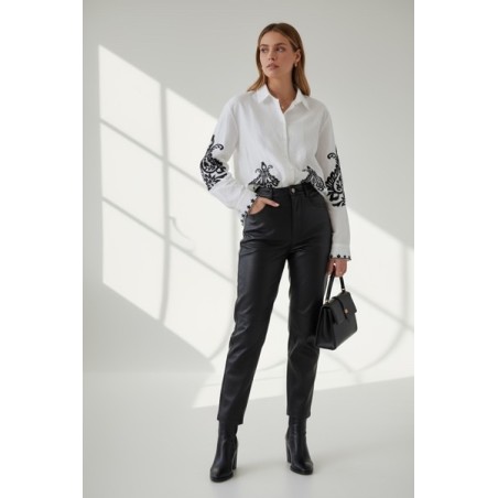 Blouse blanche brodée en coton  bohème chic femme