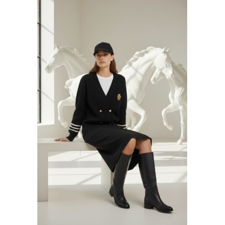 Gilet noir style universitaire chic – Maille fine avec écusson doré