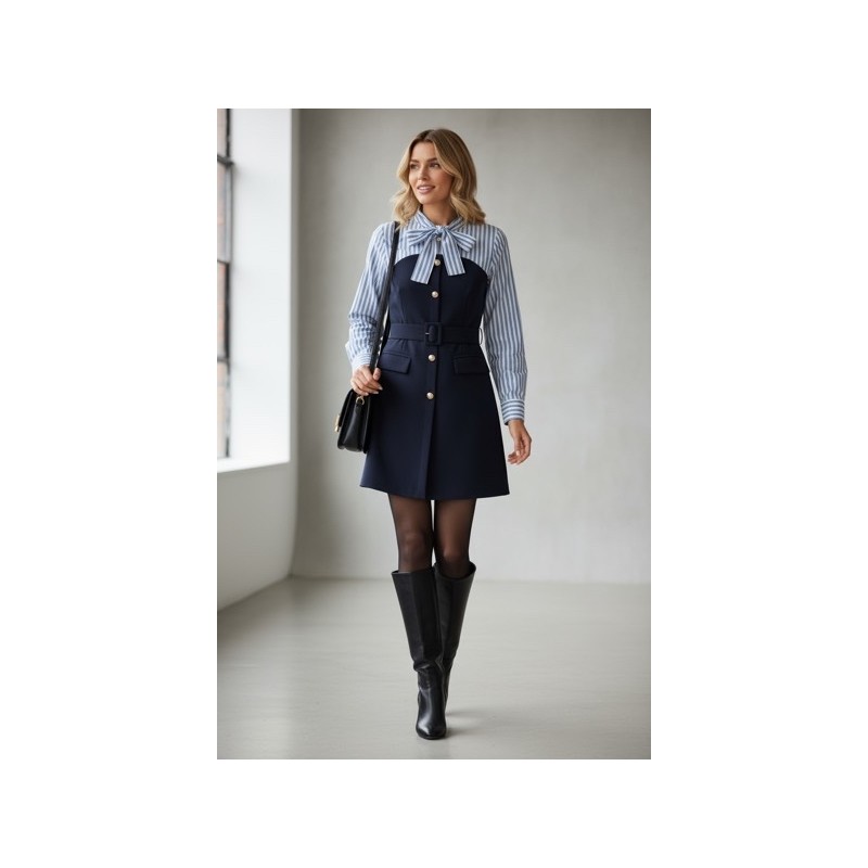 Robe à effet chemise intégrée.