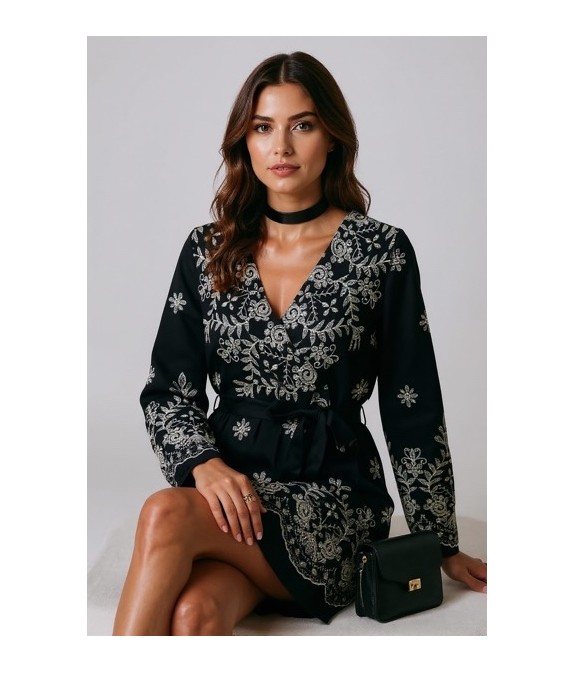 Robe noir brodée en Cotton