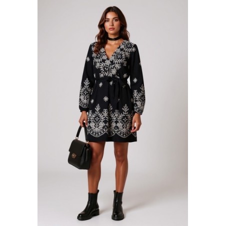 Robe noir brodée en Cotton