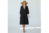 Robe noire bohème en coton brodé – Élégance naturelle et féminine
