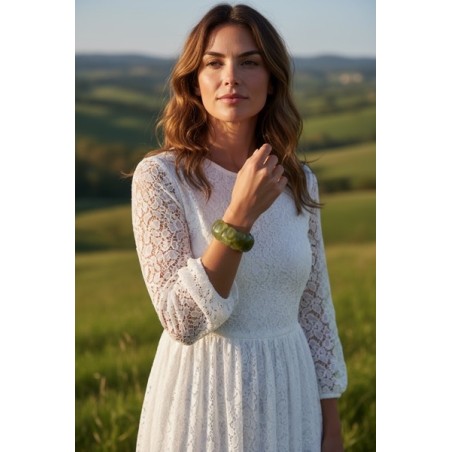 Bracelet vert sauge, bracelet résine femme, bijou bohème chic, accessoire tendance, bracelet large femme, bracelet fait main, bi