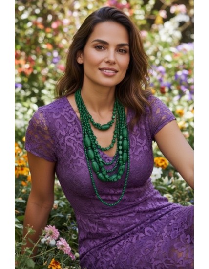 Collier en bois vert multi-rangs – Bijou artisanal élégant et naturel