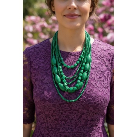 Collier en bois vert multi-rangs – Bijou artisanal élégant et naturel
