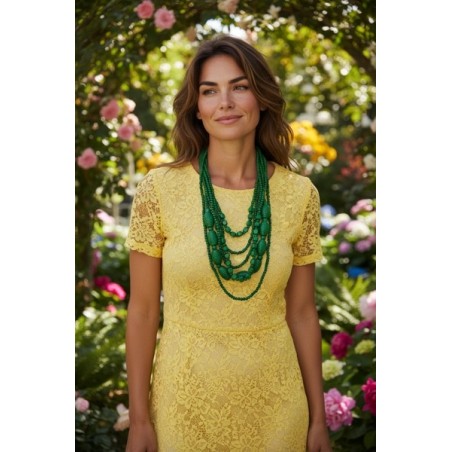 Collier en bois vert multi-rangs – Bijou artisanal élégant et naturel