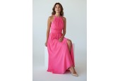 Robe longue fuchsia à col halter et fente élégante