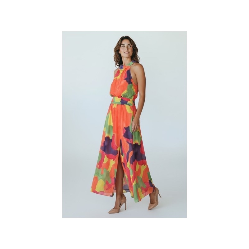 Robe longue fluide à imprimé coloré – col halter et fente élégante