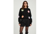 Pull noir à fleurs brodées multicolores