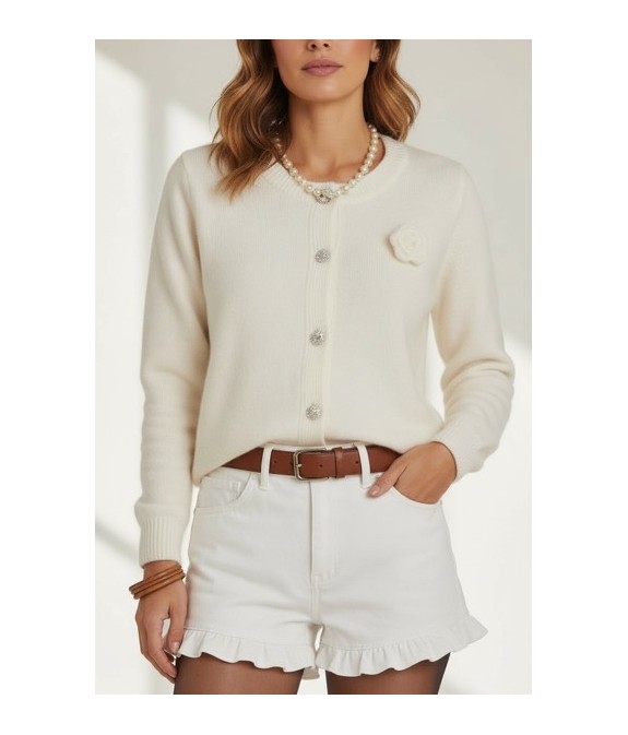 Gilet Femme Élégant en Maille Blanc  avec Boutons Bijoux et Fleur Brodée
