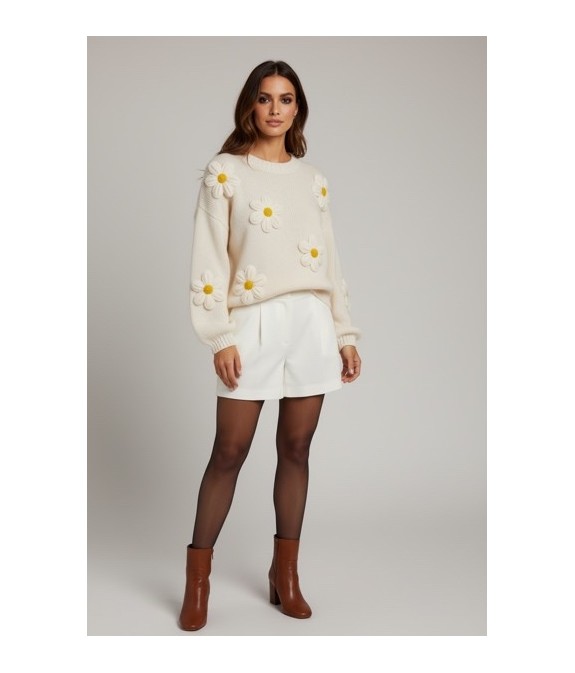 Pull blanc/crème à fleurs 3D – douceur, style et élégance printanière