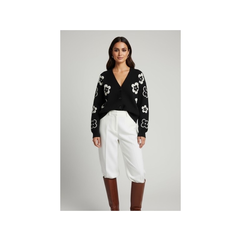 Gilet  Femme Tricoté – Motifs Fleurs Brodés Contrastés – Chic & Confort