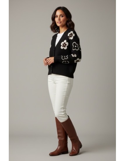 Gilet  Femme Tricoté – Motifs Fleurs Brodés Contrastés – Chic & Confort