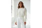 Pull femme élégant en maille crème avec épaules ornées de cristaux