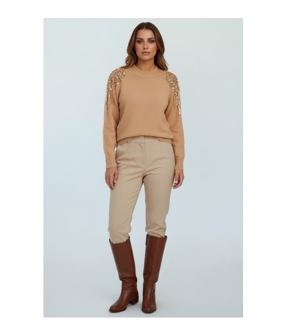 Pull femme crème – Maille douce & épaules perlées | Look chic et élégant
