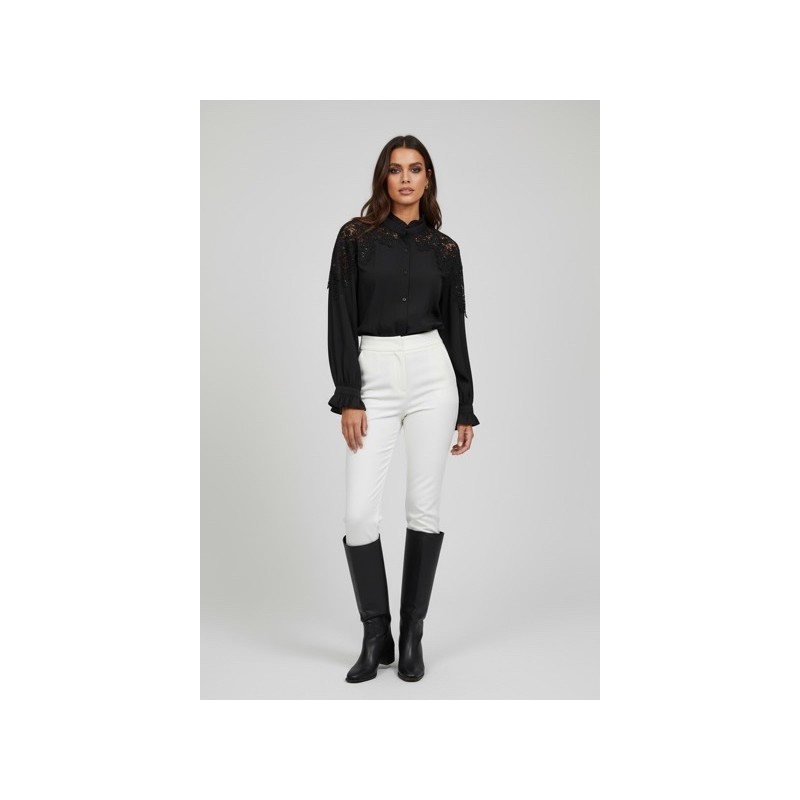 Blouse en dentelle noir élégante