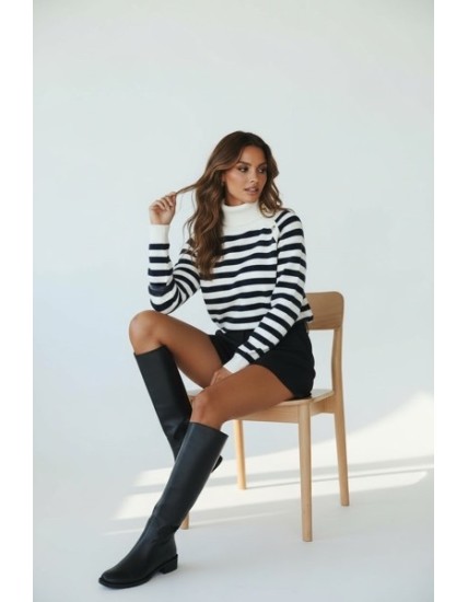 Pull marinière femme à col montant – Élégance chic et intemporelle