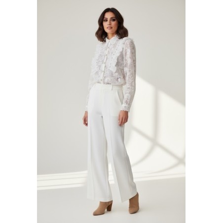 Chemisier écru en dentelle – Volants & boutons perlés | Blouse femme chic