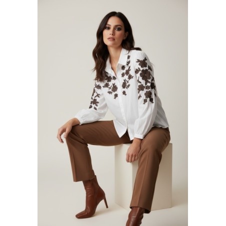 Chemisier coton brodé femme – Motifs floraux tendance